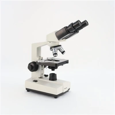 What does the objective lens do on a microscope? What does the objective lens do on a microscope?